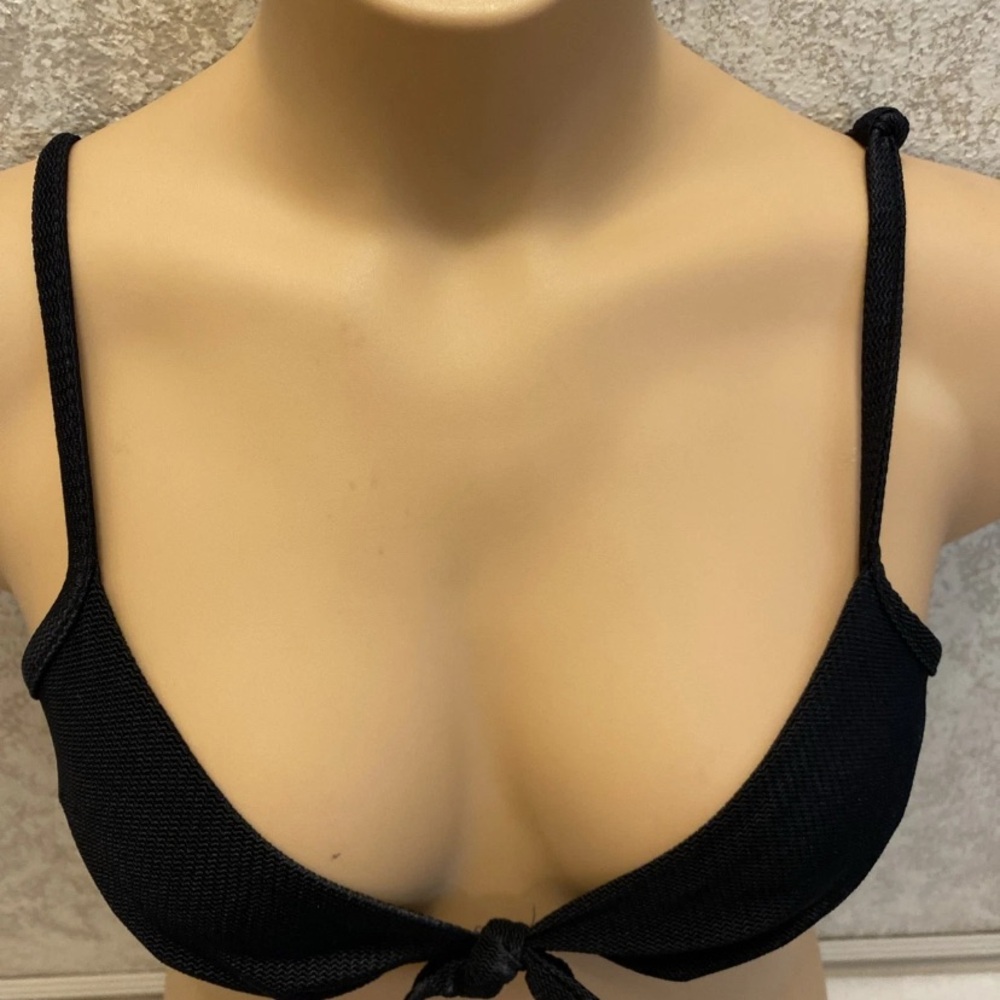 Elegant Black Tie-Front Bikini Top - Picture 7 of 15